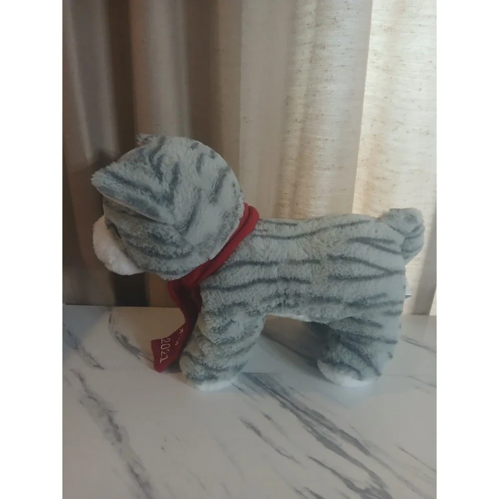 Petsmart 2021 Squeaky Plush Pet Toy Lucky the Cat